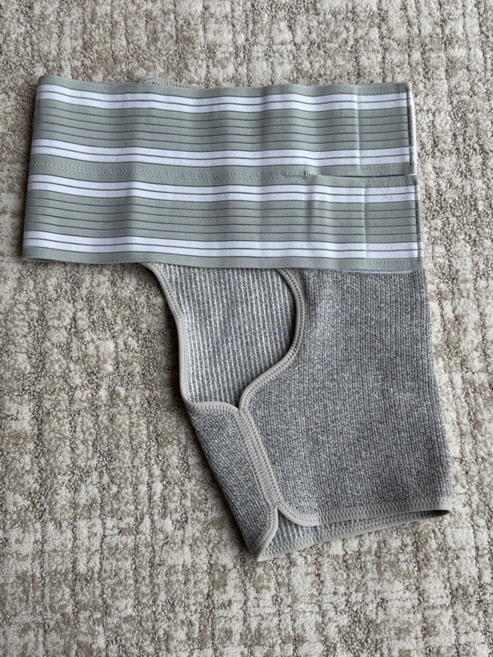 Men’s Gray Hip Compression Sleeve - Picture 3 of 5